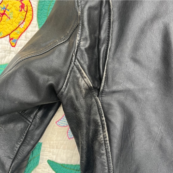Vintage leather jacket - Picture 5 of 10